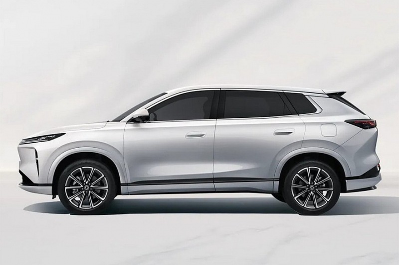 Dongfeng Fengshen представляет новый флагманский кроссовер Fengshen L8