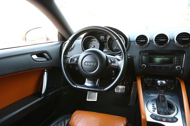 Пробег Audi TT II (8J): гибридный материал из стали и алюминия и проблемы с дверями без рам