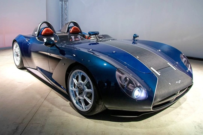 Automobili Mignatta Rina: имитация Barchetta из Италии с мощным атмосферным двигателем V8