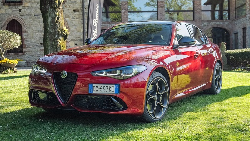 Дебют и производство новых Alfa Romeo Stelvio и Giulia могут быть отложены