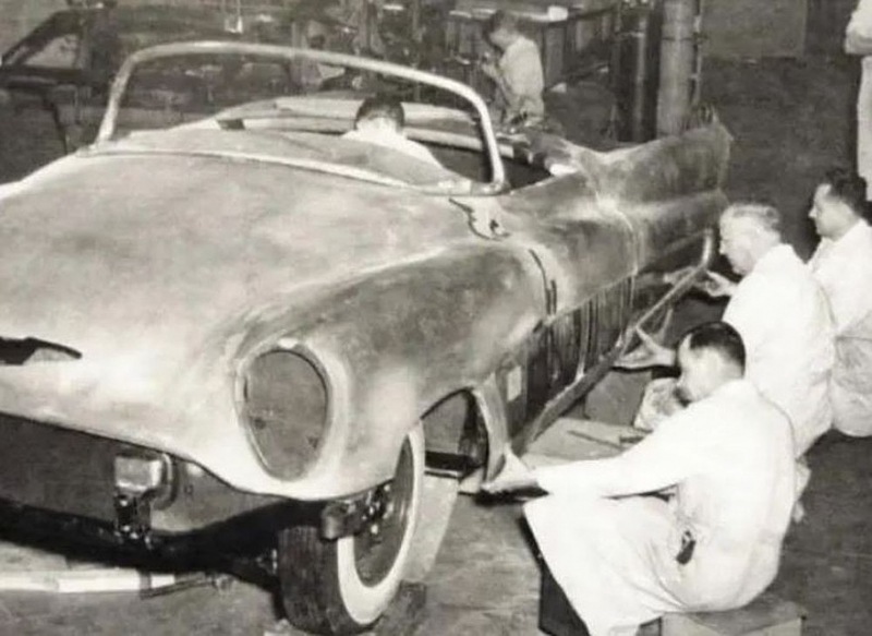 Если не вмешиваться в работу инженеров: как и почему появился Buick XP-300