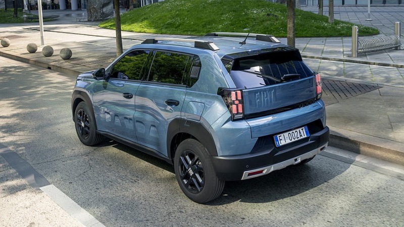 Fiat представляет Grande Panda, предшественника своего полноприводного кроссовера-хэтчбека