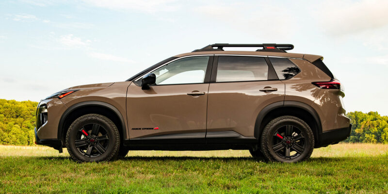 Infiniti может выпустить новый кроссовер на базе Nissan X-Trail