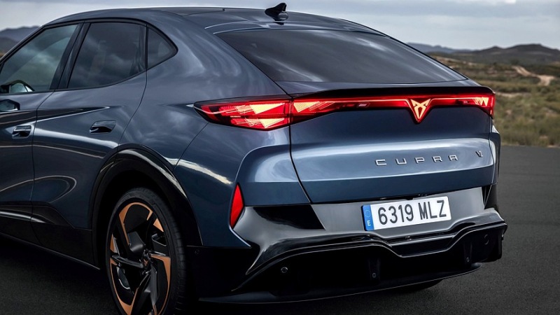 Кроссовер Cupra Tavascan получает несколько обновлений спустя шесть месяцев после запуска