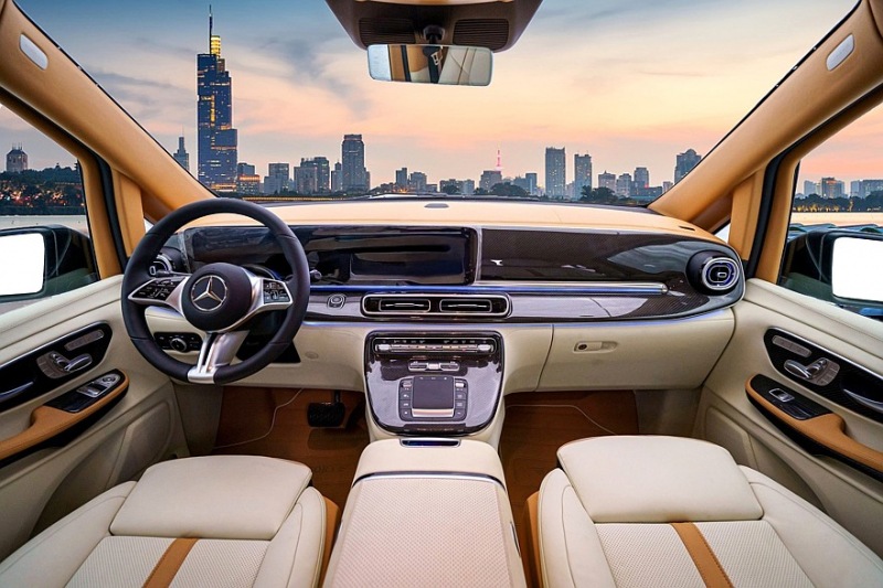 Круче, чем Maybach: Mansory превращает Mercedes-Benz V-Class в Rolls-Royce