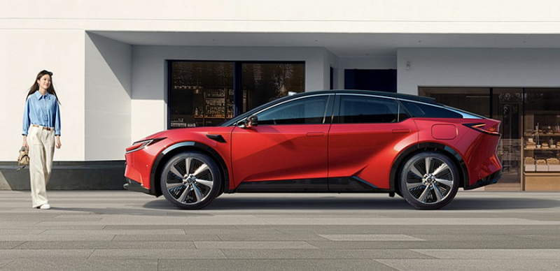 кроссовер Toyota bZ5 в стиле купе официально сошел с конвейера