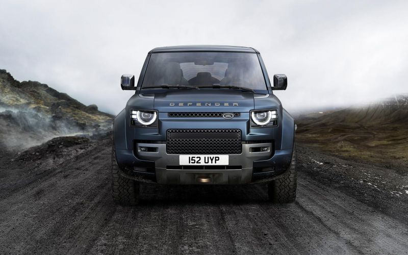 Компания Land Rover выпустила обновленную версию Defender. Фотографии и основные изменения