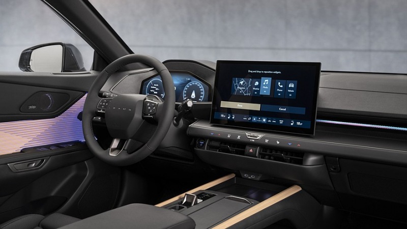 Европейская премьера нового поколения Lexus ES: технические подробности
