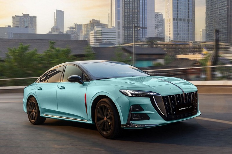 Хэтчбек Hongqi H6 продается в России: новые подробности о замене Skoda Superb