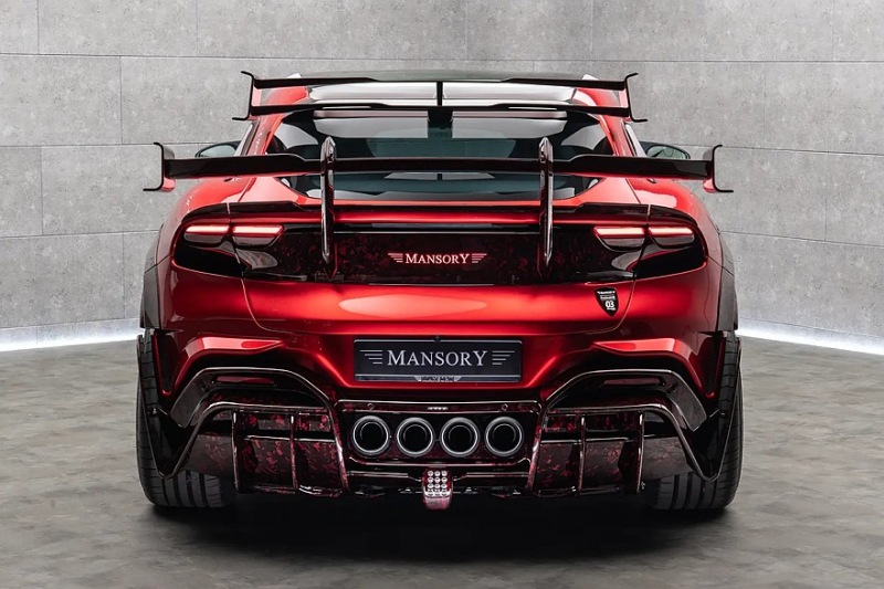 Mansory Pugnator Tricolore: наиболее агрессивно модифицированная версия Ferrari Purosangue
