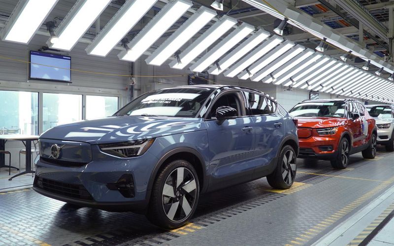 Число сотрудников сократилось на 3000 человек. Volvo объявляет о массовых увольнениях