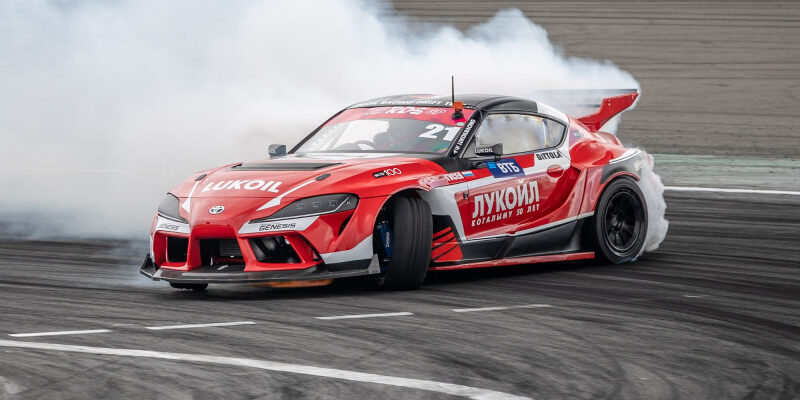 Много карбона, мало веса и рулевая рейка от BMW: тюнинг Toyota Supra A90 для RDS GP