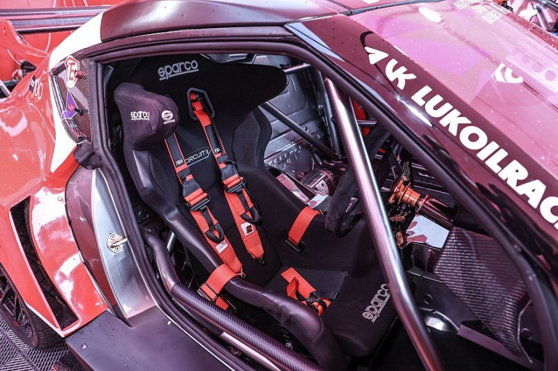 Много углеродного волокна, облегчение и рулевая рейка BMW: Toyota Supra A90, настроенная для RDS GP