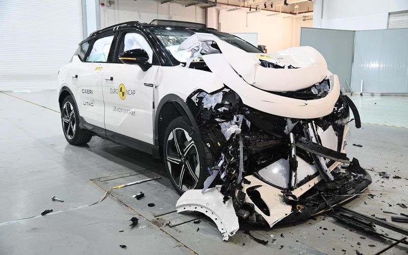 Новая Tesla Model 3 и две другие новые модели были разбиты в краш-тестах результат