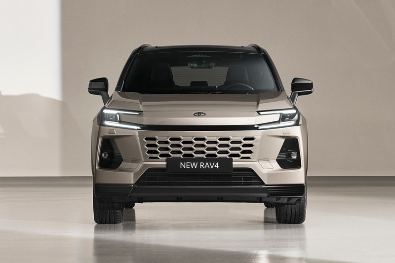Новый кроссовер Toyota RAV4 представлен в нескольких версиях
