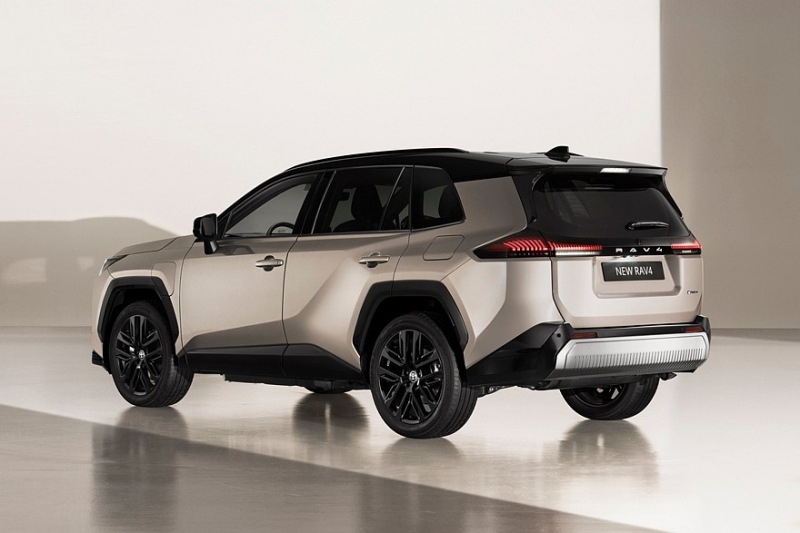 Новый кроссовер Toyota RAV4 представлен в нескольких версиях