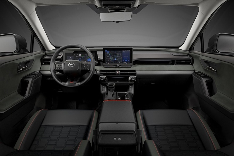 Новый кроссовер Toyota RAV4 представлен в нескольких версиях