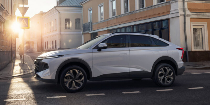 Новый купеобразный Haval F7x стартует в России: топовый мотор и полный привод