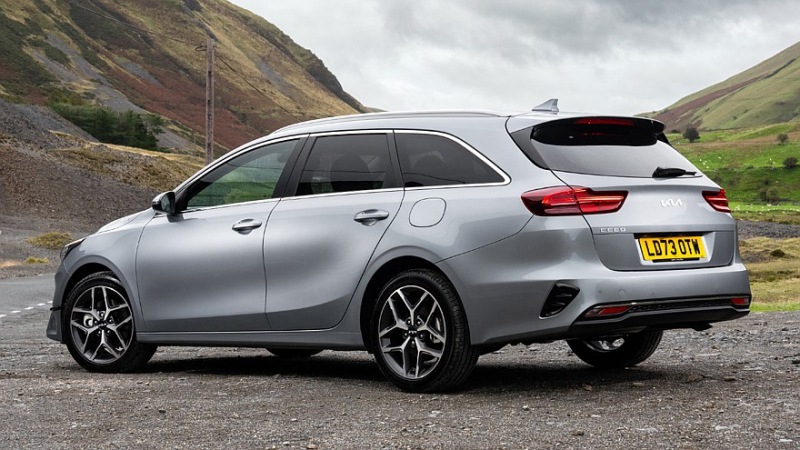 Новый Kia K4 Wagon: первые фотографии