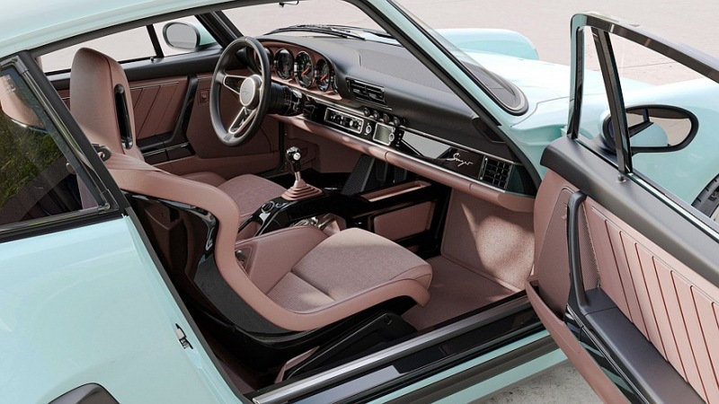 Еще один крутой Porsche 911 от Singer: широкий кузов, четыре фары и 426 лошадиных сил без наддува.