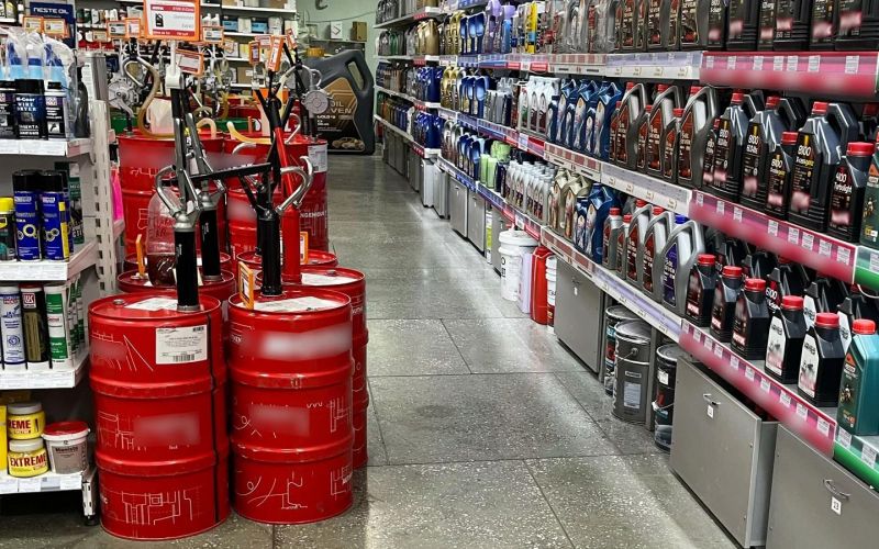Подлинный или поддельный? Мы выяснили, почему моторное масло снова дорожает