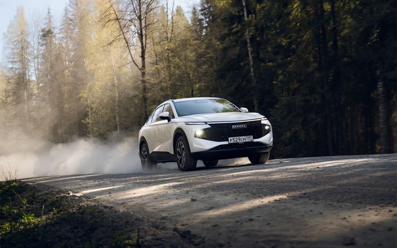 Внешние аккумуляторы и неверные повороты. Тест-драйв нового Haval F7x