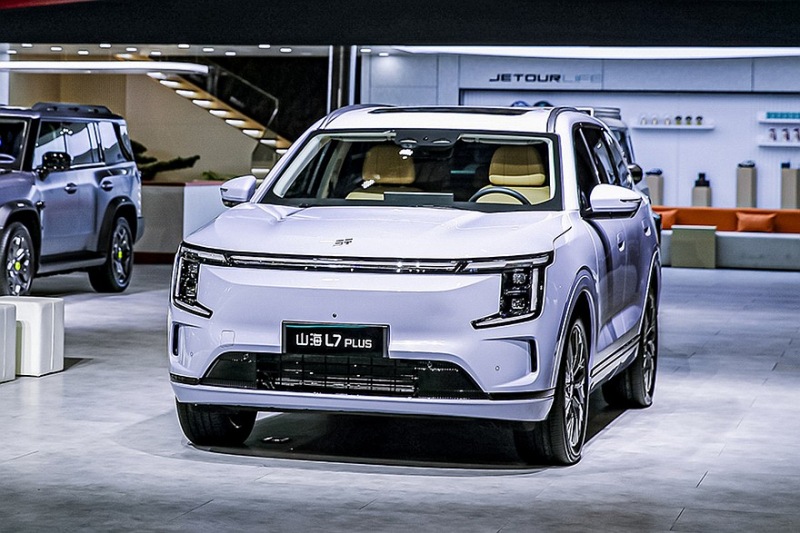 Дебют большого кроссовера JETOUR Shanhai L7 Plus