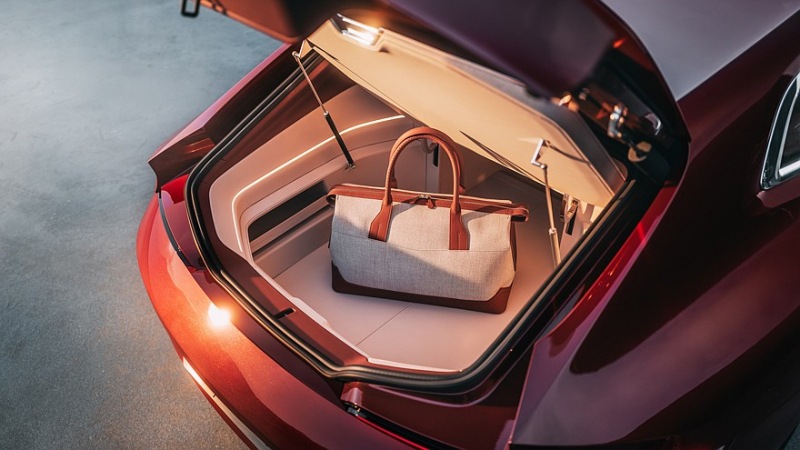 Роскошный трехдверный универсал BMW Concept Speedtop будет представлен в скромной версии