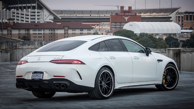 Mercedes-AMG GT Sedan: новые изображения