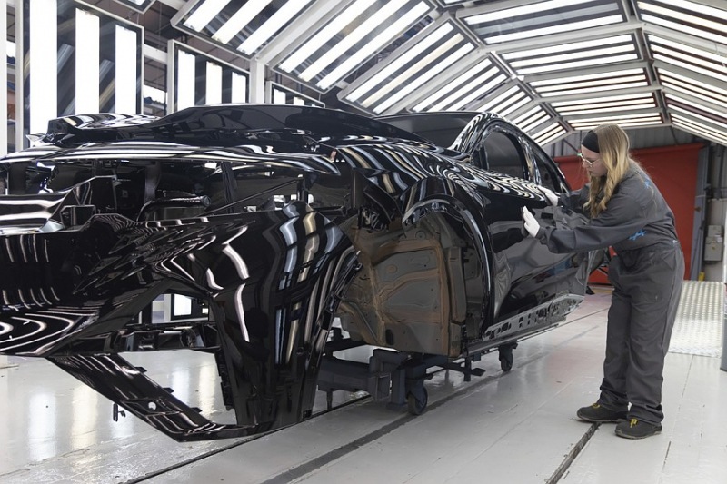 Производство Alpine A390: три двигателя, две модели, дорожный просвет 152 мм, вес более 2,1 тонны