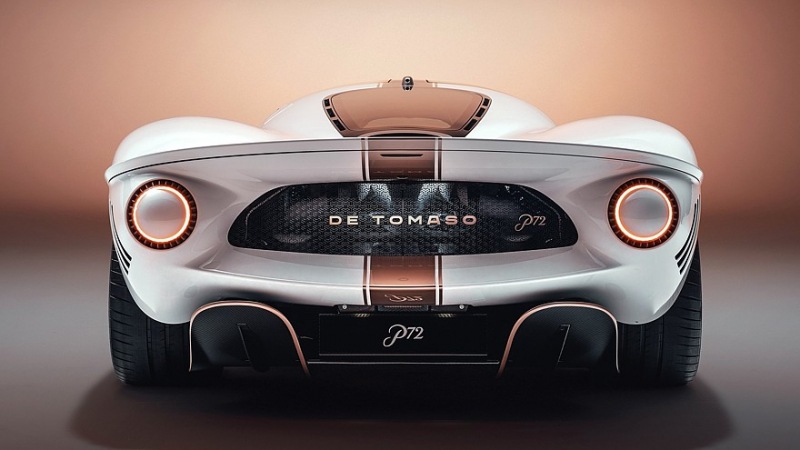 Серийная версия De Tomaso P72: привлекательный внешний вид, мощный двигатель V8 и отсутствие экрана в салоне