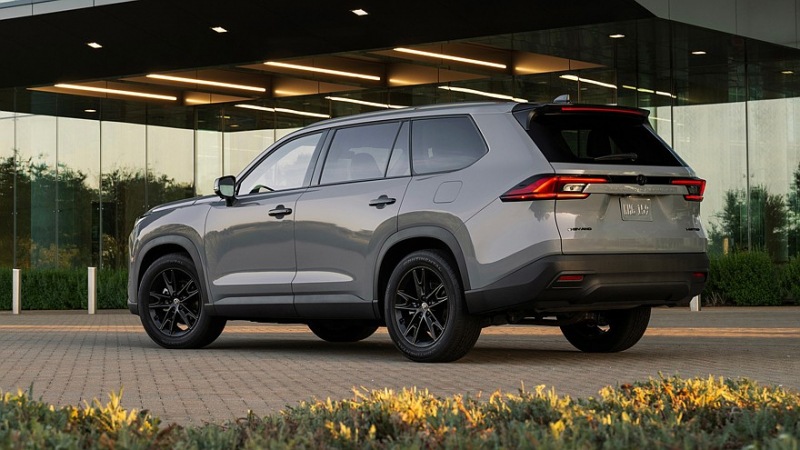 Toyota надеется увеличить продажи PHEV в несколько раз. Эта технология может появиться в Grand Highlander