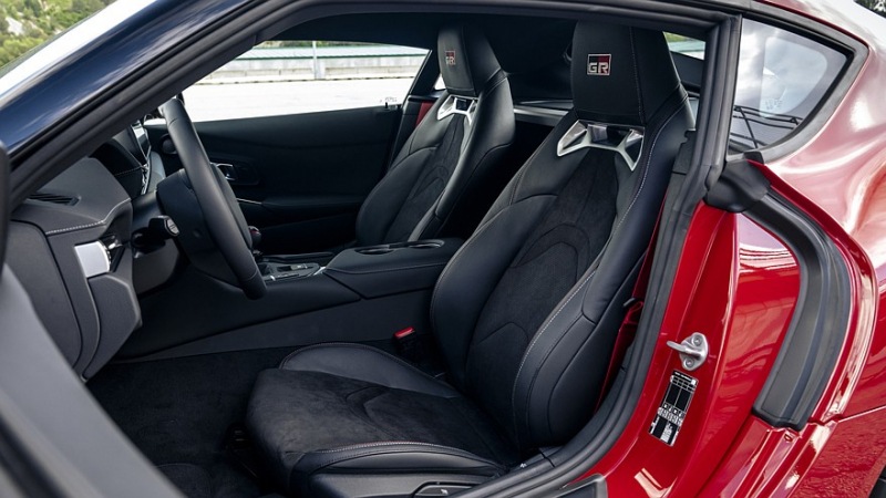 Toyota начала продажи двух специальных версий спорткаров GR Supra в Европе