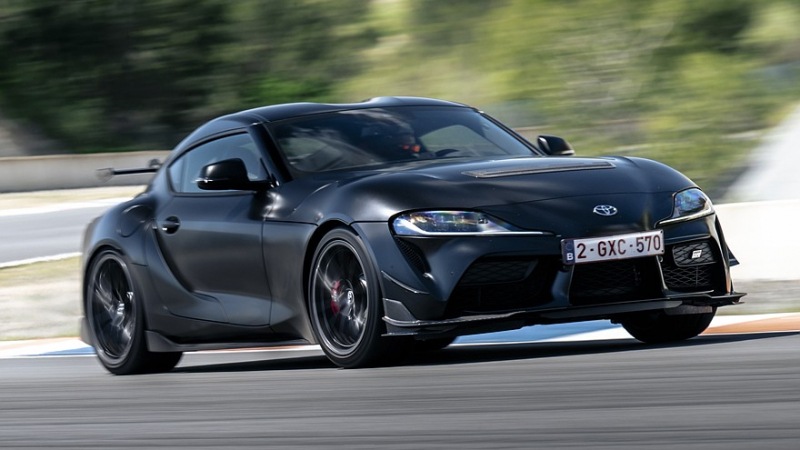 Toyota начала продажи двух специальных версий спорткаров GR Supra в Европе