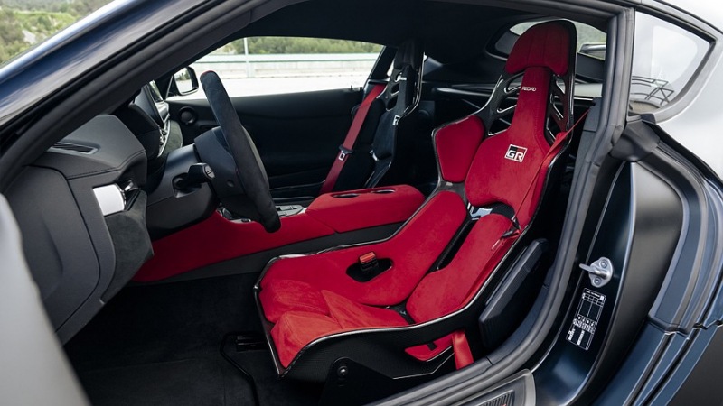 Toyota начала продажи двух специальных версий спорткаров GR Supra в Европе