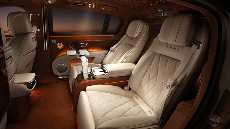 Дрожь, Maybach: Huawei и JAC совместно разработали роскошный седан Maextro S800 для рынка