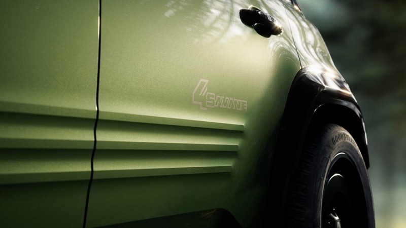 Renault 4 может получить полный привод и увеличенный дорожный просвет