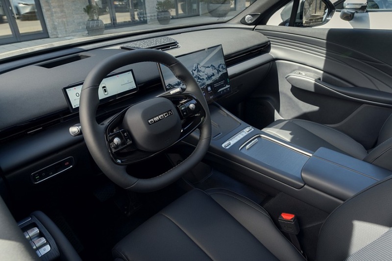 Кроссовер Omoda C7 поступил в продажу в России, все цены раскрыты