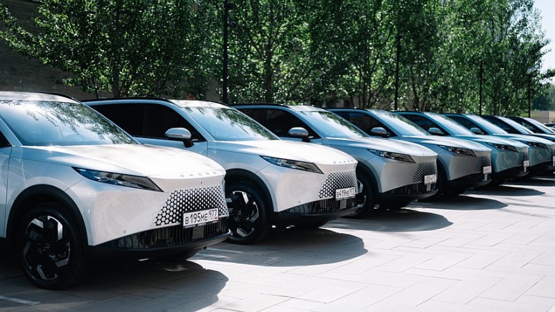 Кроссовер Omoda C7 поступил в продажу в России, все цены раскрыты