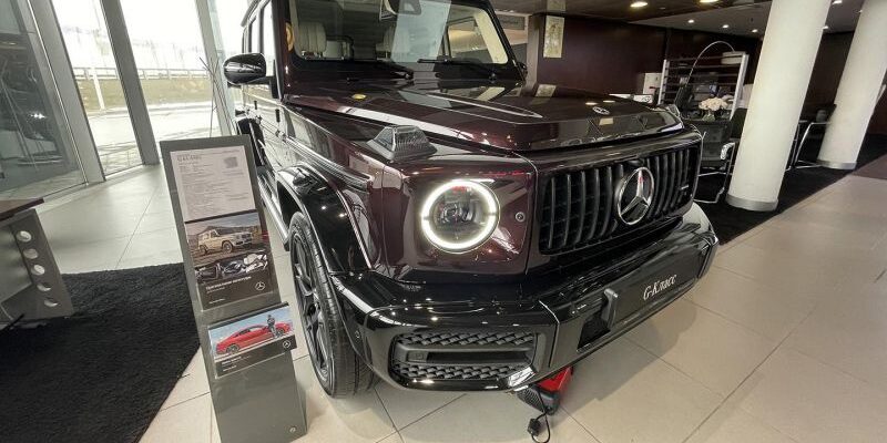 В Россию ввезли 19 тыс. новых Mercedes. Мы узнали их происхождение