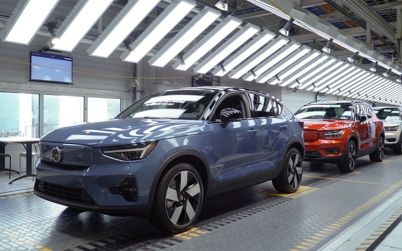 Запрет на вождение в нетрезвом виде, риск возгорания автомобиля Hyundai, нападение на Ли Шуфу: обзор недели