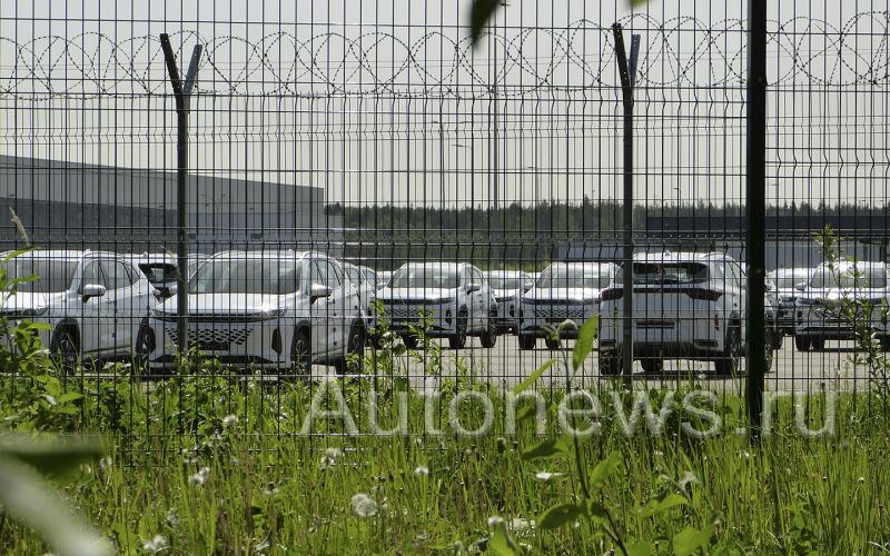 Заводы Mercedes в Московской области перешли на Exeed. Но какое отношение это имеет к красным флагам