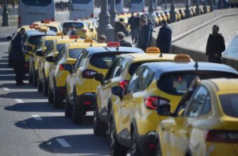 ₽5 тыс. В Москве ввели штраф за отсутствие аттестации у таксистов