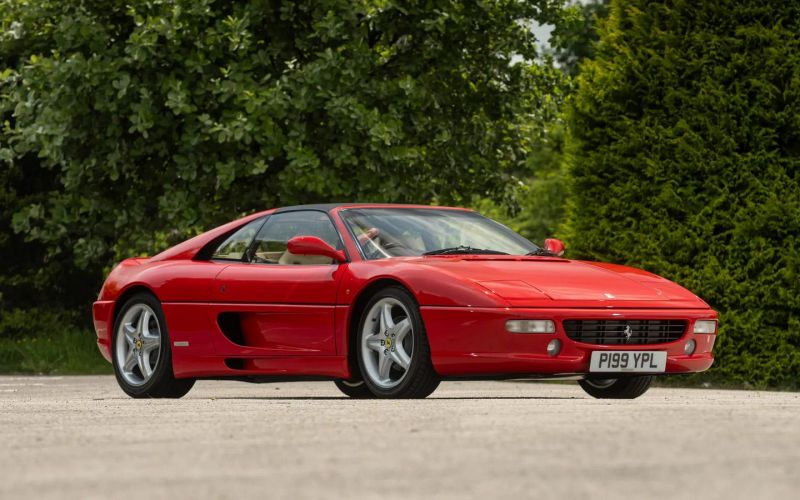 29-летний Ferrari Джереми Кларксона выставят на аукцион. Фото и цена