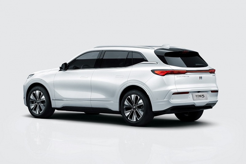 Buick представляет обновленный кроссовер Electra E5