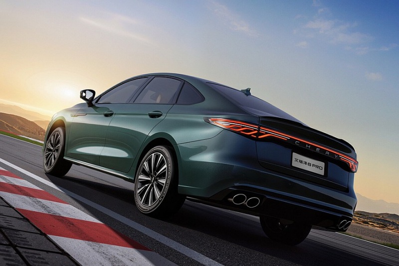 Chery Arrizo 8 Pro — мощный автомобиль, который скоро поступит в продажу: у этого седана стильный внешний вид