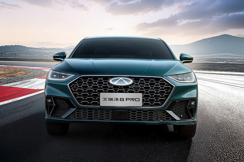 Chery Arrizo 8 Pro — мощный автомобиль, который скоро поступит в продажу: у этого седана стильный внешний вид