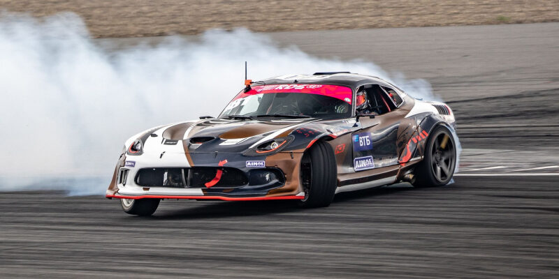 Четыре топливных насоса для 1646 лошадиных сил: тюнинг Dodge Viper SRT для RDS GP