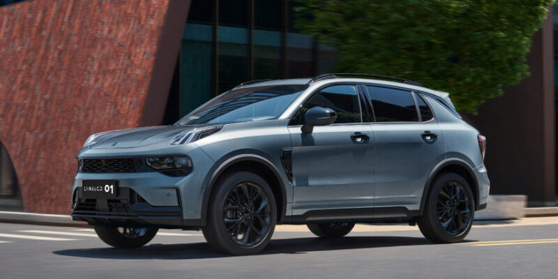 Чисто бензиновый кроссовер Lynk & Co 01 с новым салоном поступил в продажу