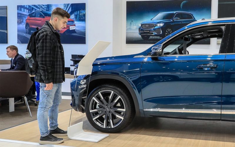 Сколько будут стоить новые автомобили в июле? Подождите и посмотрите, или сразу идите в автосалон